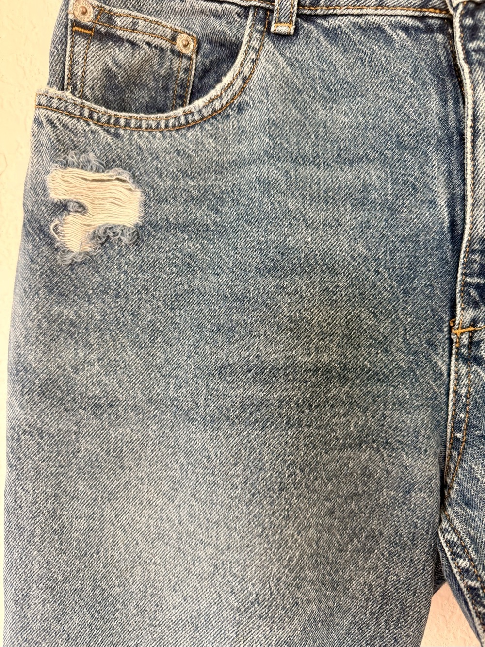 Zara Boyfriend Cut, Distressed Blue Relaxed Jeans - Picture 3 of 5